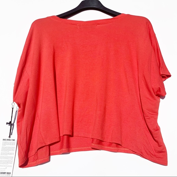 The laundry room Queen of Beers Top - Picture 3 of 5